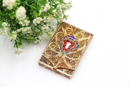 Porta-cartões em prata de filigrana com brasão de armas de Portugal